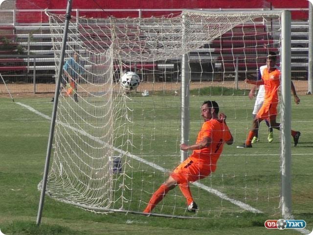 אסייג כובש (שקד מורג)